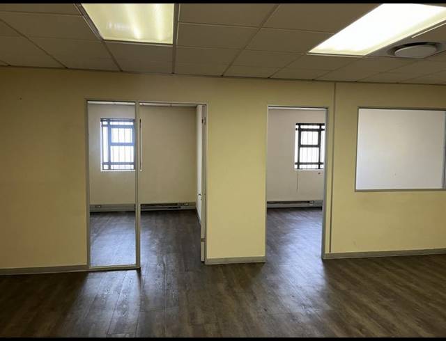 OFFICE PROPERTY TO RENT IN MILNERTON CENTRAL